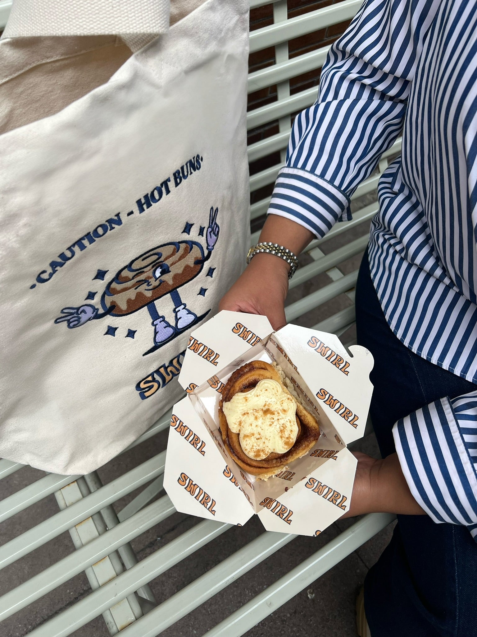 Swirl ‘Hot Buns’ Premium Tote Bag